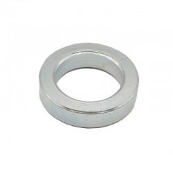 Spacer for pulleys drives